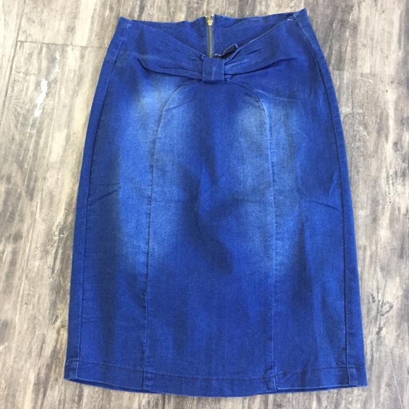 Skirt - Picture 1 of 1